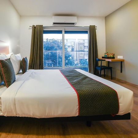Townhouse 211 Laguna Ecr Near Juhu Beach Chennai Eksteriør billede